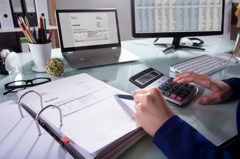 What Are The Key Responsibilities of an Accountant?